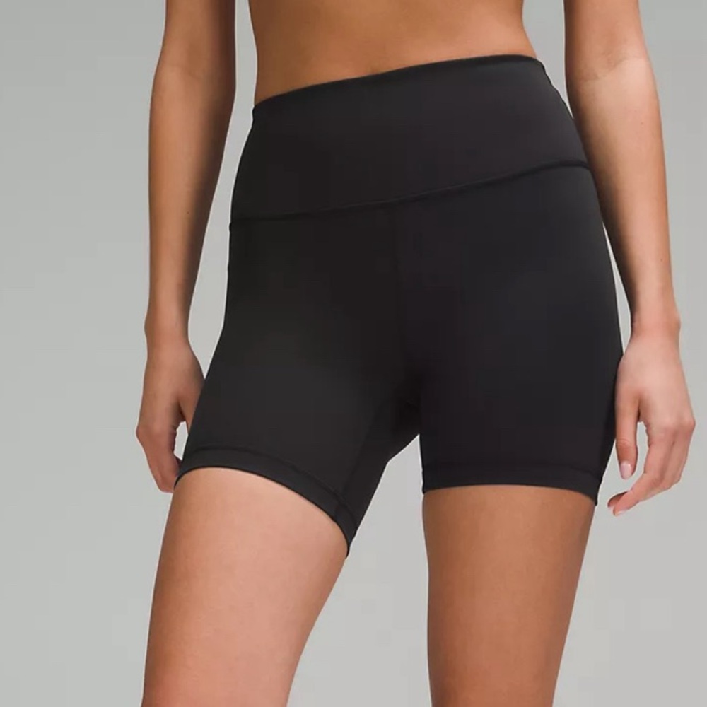 Lululemon Wunder Train High Rise Short 6”